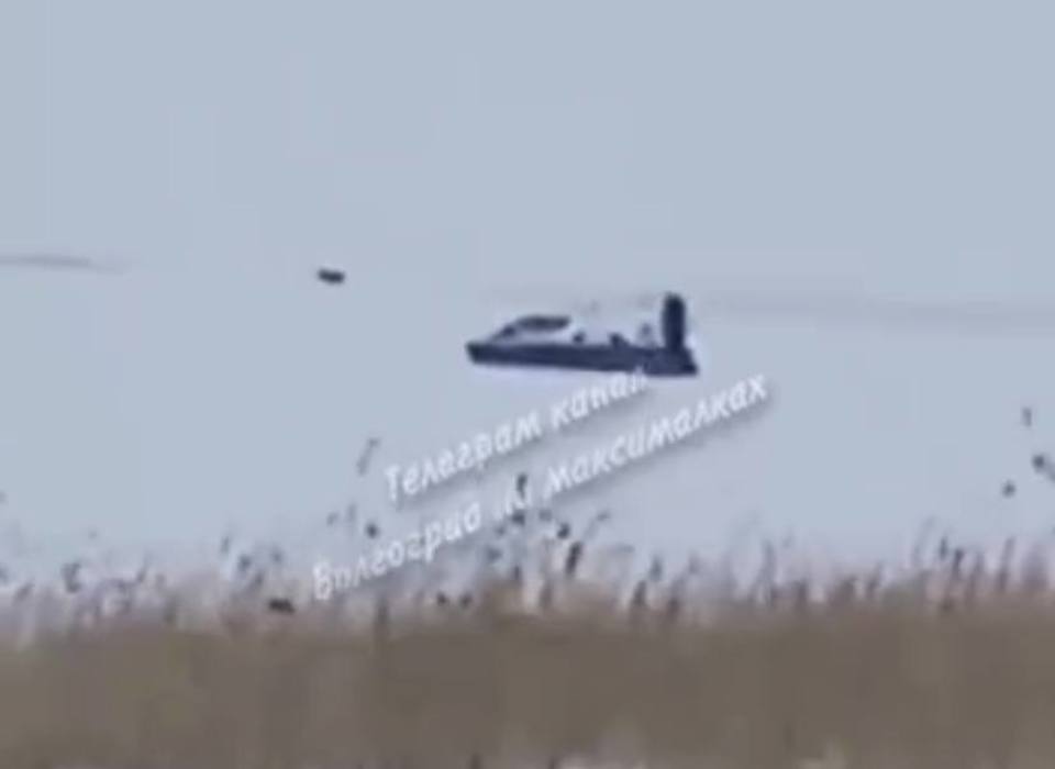 Появилось фото обломка сбитого над Волгоградской областью беспилотника